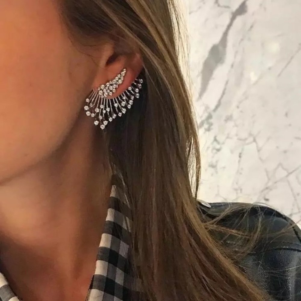 NEW!๐๐1 PIECE PUNK๐คROCK CRYSTAL STUD!๐๐1 ONLY - Picture 1 of 7